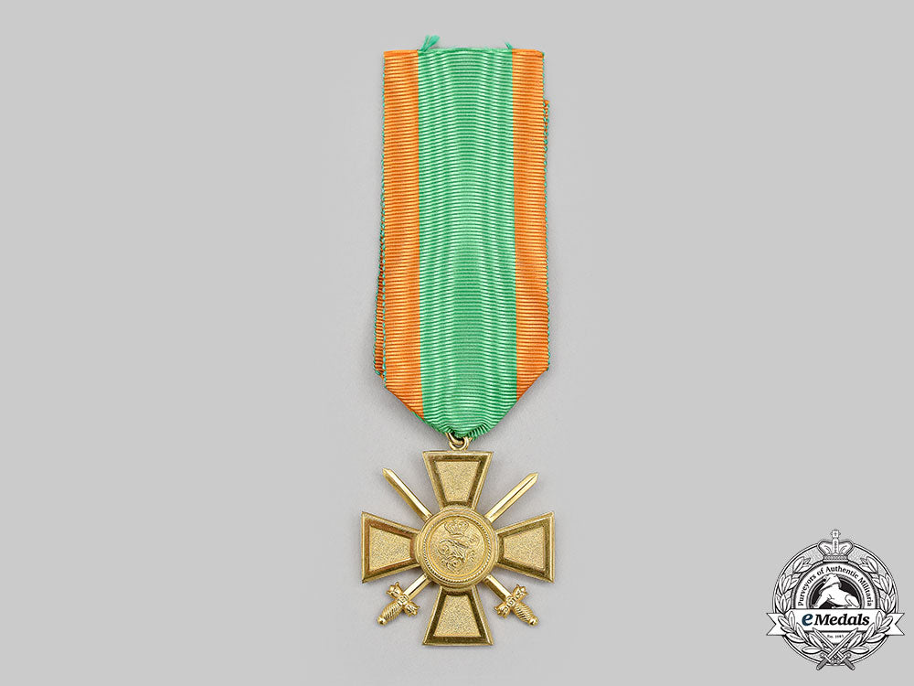 baden,_grand_duchy._an_order_of_the_zähringer_lion,_cross_of_merit_with_swords,_c.1914_l22_mnc2705_361_1_1_1_1