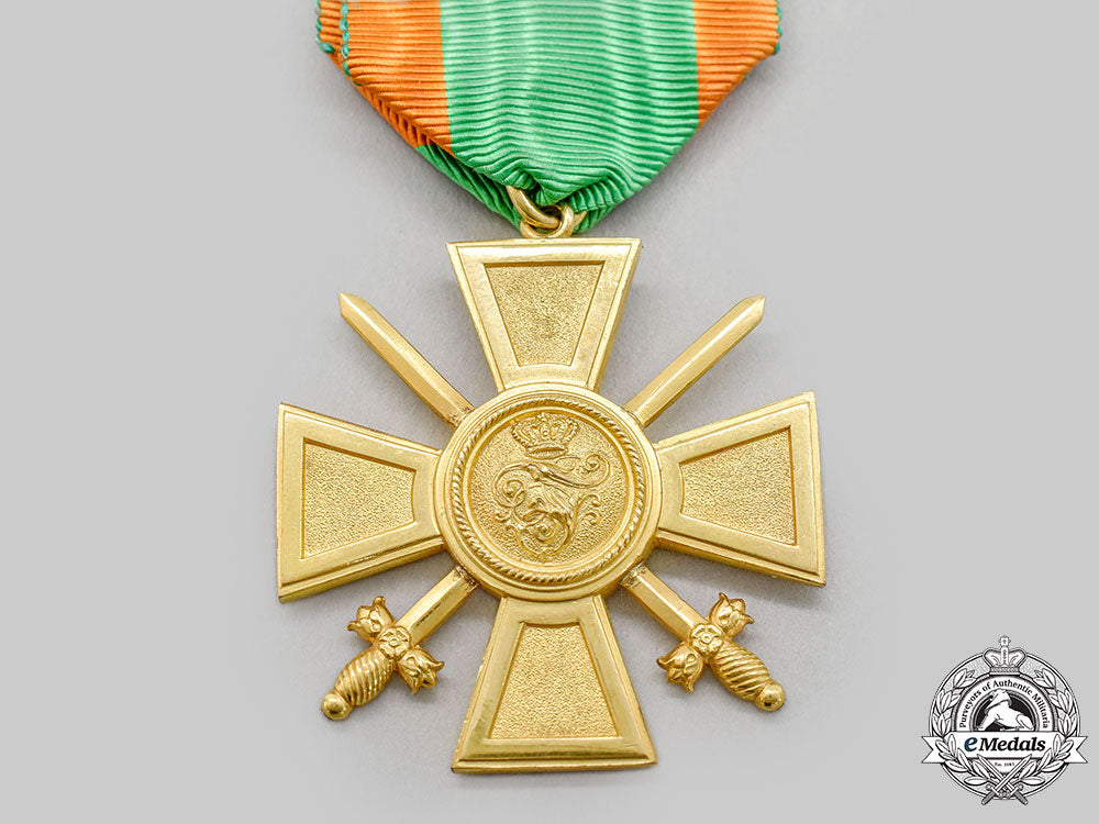 baden,_grand_duchy._an_order_of_the_zähringer_lion,_cross_of_merit_with_swords,_c.1914_l22_mnc2707_363_1_1_1_1