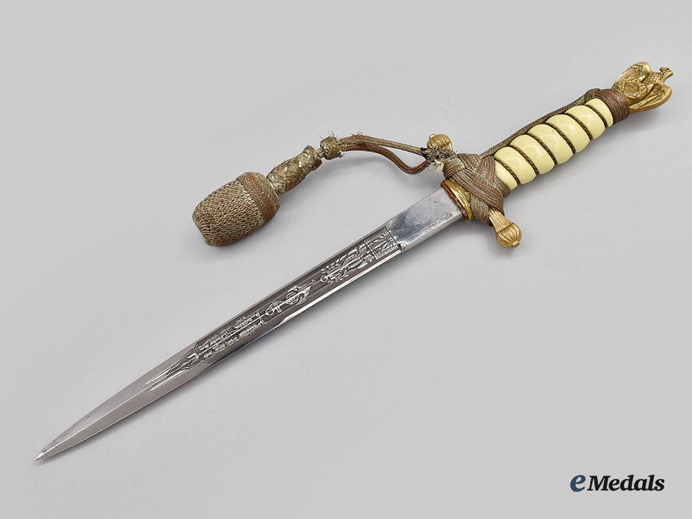 germany,_kriegsmarine._an_officer’s_dress_dagger,_by_carl_eickhorn_l22_mnc2718_672