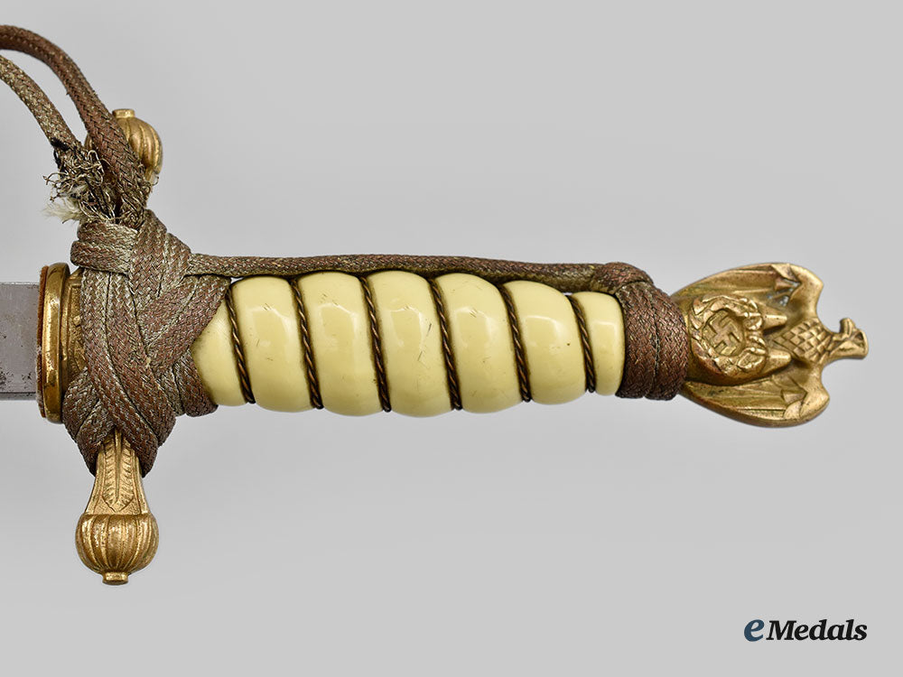 germany,_kriegsmarine._an_officer’s_dress_dagger,_by_carl_eickhorn_l22_mnc2719_673