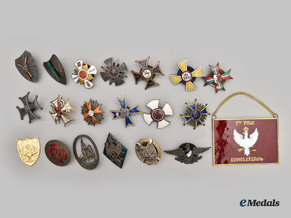 international._a_mixed_lot_of_european_badges_and_insignia_l22_mnc2726_898