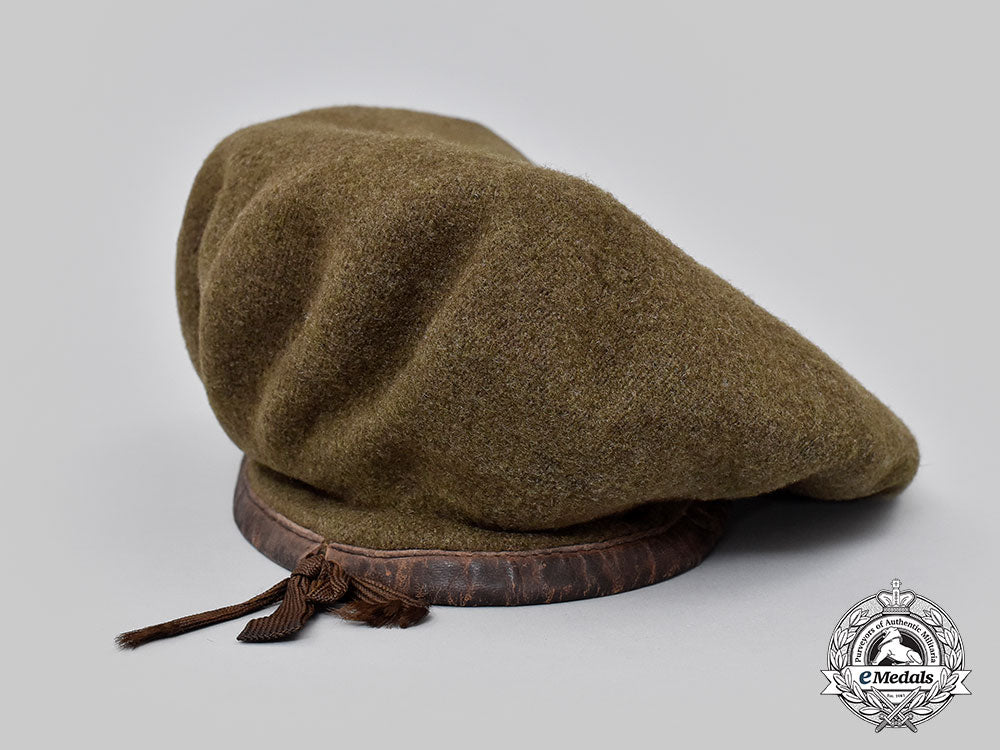 canada,_commonwealth._a_royal_canadian_engineers_battledress_blouse_and_beret_l22_mnc2754_537