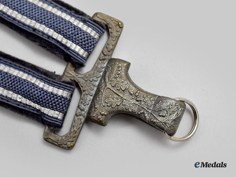 germany,_luftwaffe._an_officer’s_dress_dagger,_with_hanger_l22_mnc2823_728