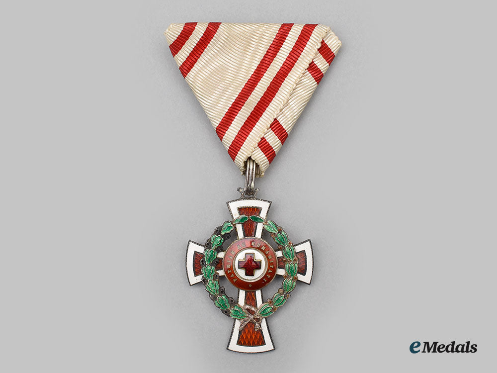 austria,_empire._an_honour_decoration_of_the_red_cross,_military_division,_knight,_by_g.a_scheid_l22_mnc2823_943
