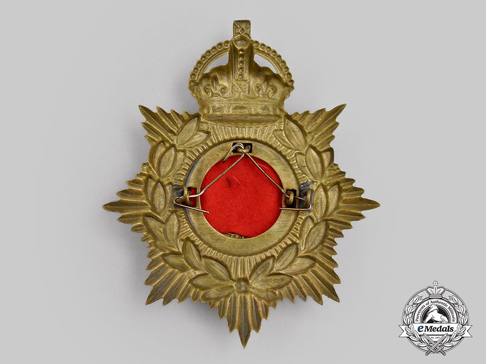 united_kingdom._a_royal_guernsey_light_infantry(_militia)_helmet_plate_with_king's_crown_l22_mnc2839_664_1