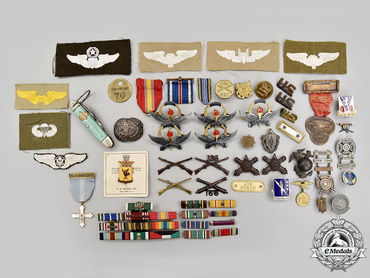 united_states._a_lot_of_fifty-_seven_assorted_items_l22_mnc2855_408_1
