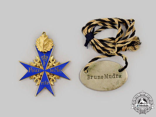 prussia,_kingdom._the_pour_le_mérite_with_oak_leaves_of_general_bruno_von_mudra,_in_gold,_by_johann_wagner&_söhne_l22_mnc2857_089