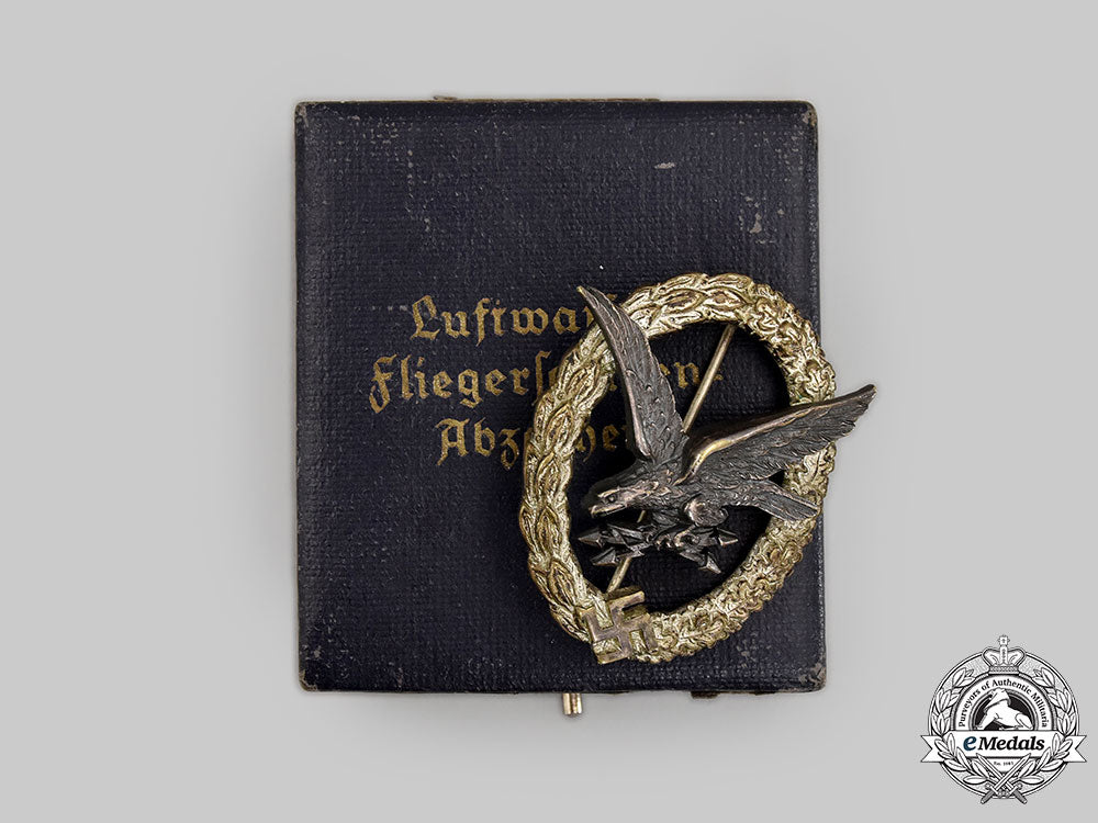 germany,_luftwaffe._a_radio_operator_and_air_gunner_badge_with_case,_by_c.e._juncker_l22_mnc2922_180