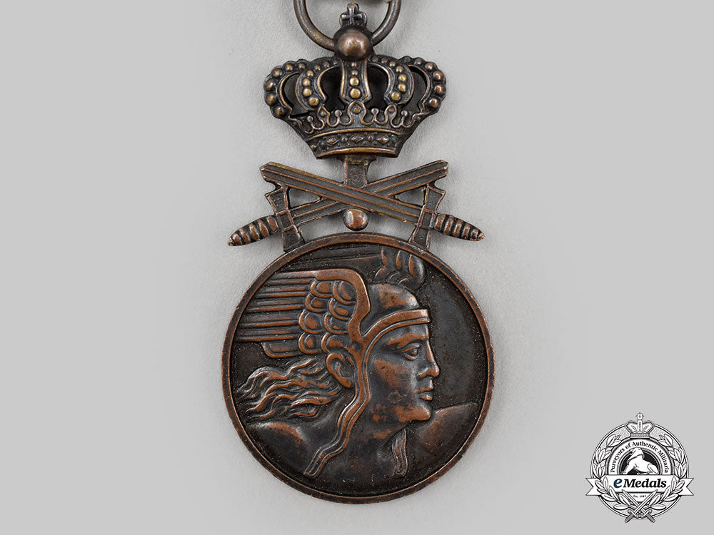 romania,_kingdom._a_medal_of_aeronautical_virtue,_iii_class_bronze_grade_with_swords_and_crown_l22_mnc2954_532