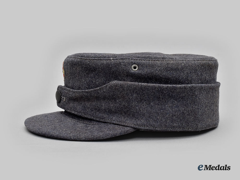 germany,_hj._a_flakhelfer’s_field_cap_l22_mnc2987_707
