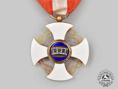 italy,_kingdom._an_order_of_the_crown_of_italy,_iv_class_officer,_cased_l22_mnc3024_570