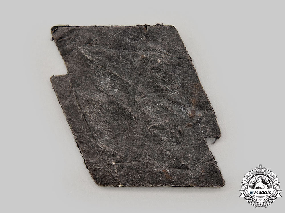 germany,_ss._a_member’s_runic_breast_insignia_l22_mnc3058_439_1_1_1