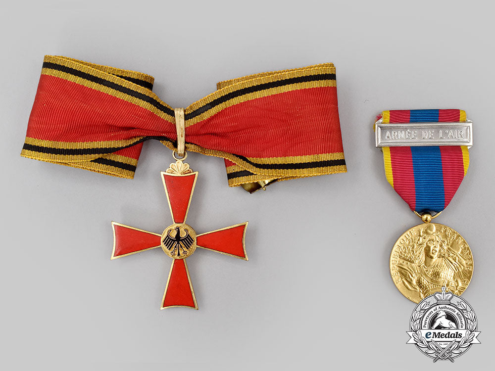 france,_v_republic;_germany,_federal_republic;_mexico,_united_mexican_states._four_awards_l22_mnc3060_793_1