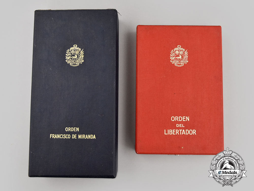 venezuela,_bolivarian_republic._two_orders_of_chivalry_l22_mnc3077_799