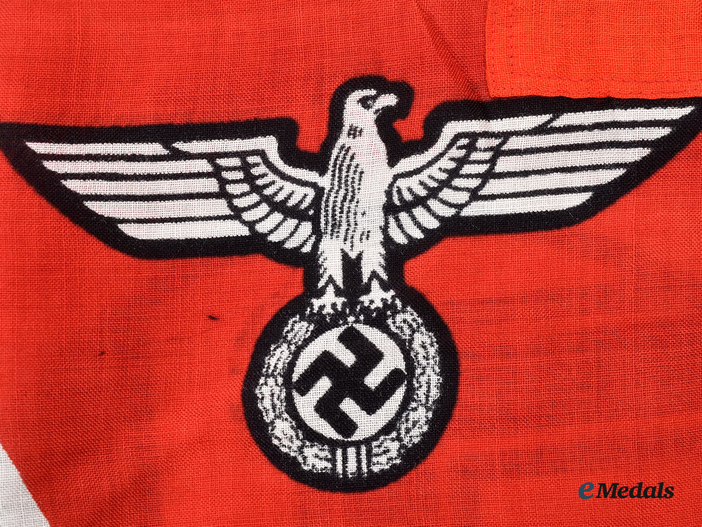 germany,_third_reich._a_small_national_service_flag_l22_mnc3083_376