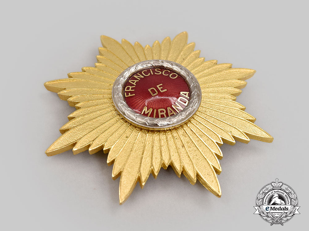 venezuela,_bolivarian_republic._two_orders_of_chivalry_l22_mnc3087_806