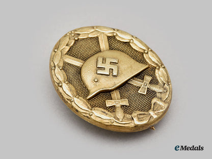 germany,_wehrmacht._a_gold_grade_wound_badge,_by_moritz_hausch_l22_mnc3105_094