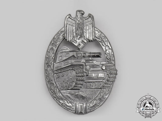 germany,_wehrmacht._a_panzer_assault_badge,_silver_grade_with_case,_by_hermann_aurich_l22_mnc3109_472