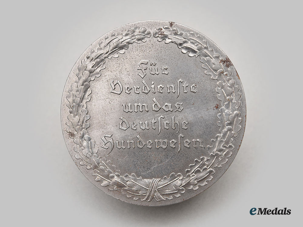 germany,_wehrmacht._a_commemorative_badge_for_german_dog_care,_small_version_l22_mnc3123_105_1