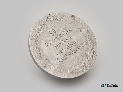 germany,_wehrmacht._a_commemorative_badge_for_german_dog_care,_small_version_l22_mnc3124_106_1