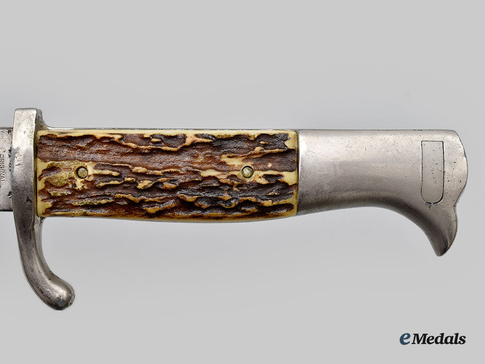 germany,_heer._a_service_bayonet,_by_carl_eickhorn_l22_mnc3188_870