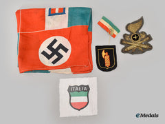 Italy. Mixed Lot Of Italian Insignia