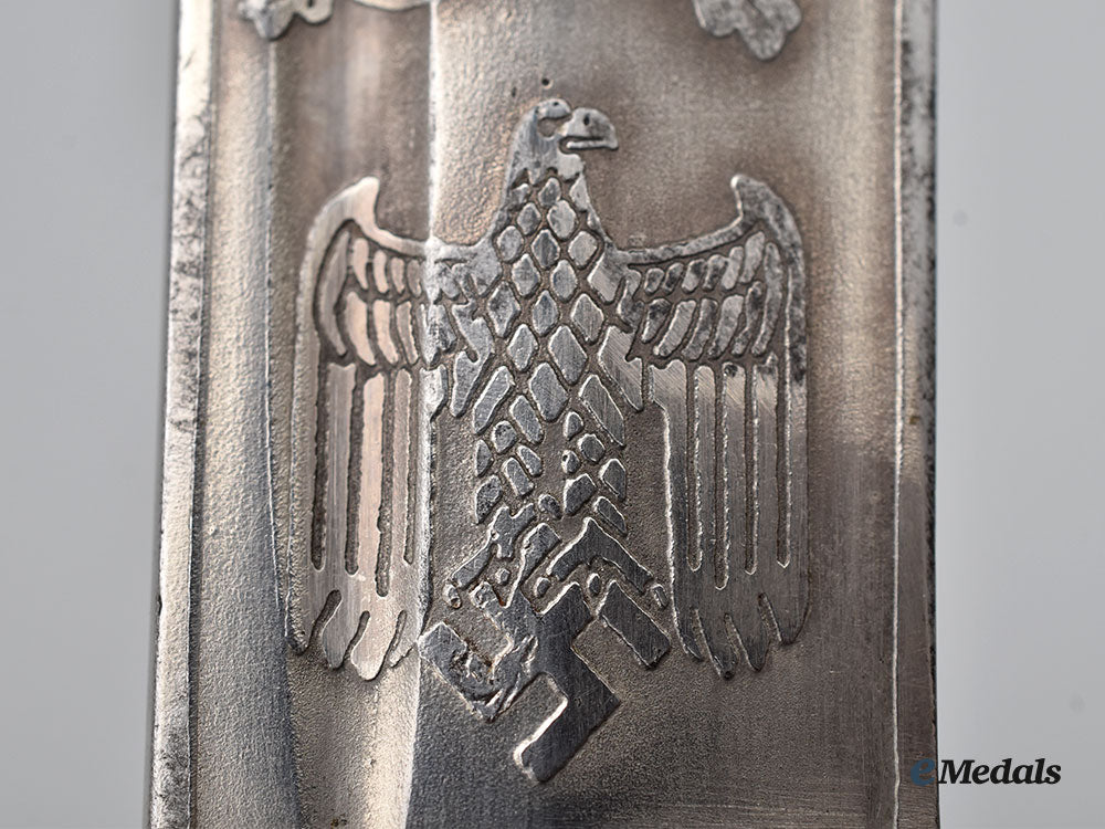 germany,_heer._a_service_bayonet,_by_carl_eickhorn_l22_mnc3191_873