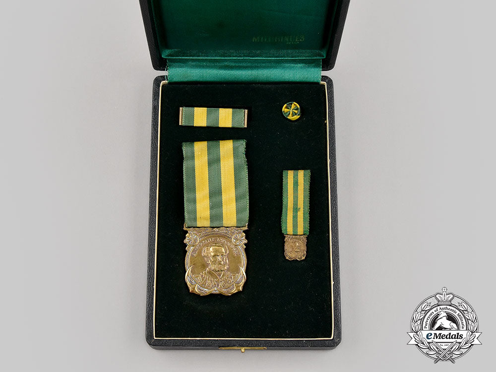 brazil,_federative_republic._three_orders&_decorations_l22_mnc3199_865_1
