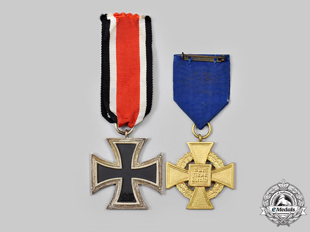 germany,_third_reich._a_pair_of_service_decorations_l22_mnc3207_526