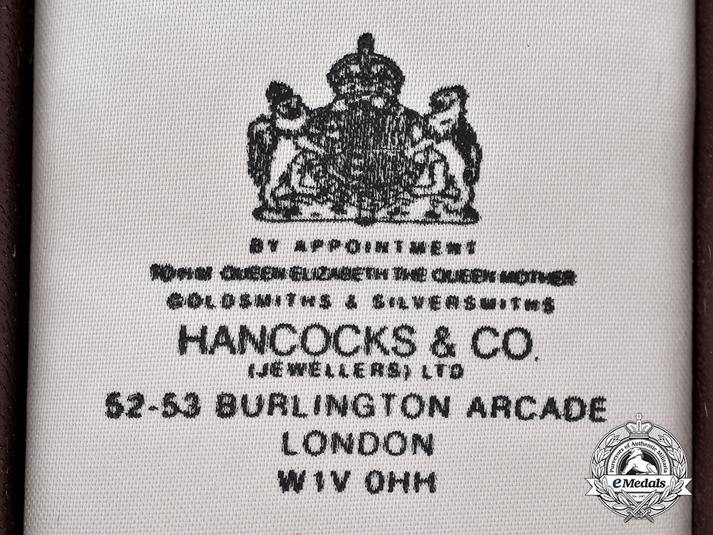 united_kingdom._a_limited_edition_replica_victoria_cross_by_hancocks&_co._of_london,_number427_of1352_l22_mnc3216_687_1