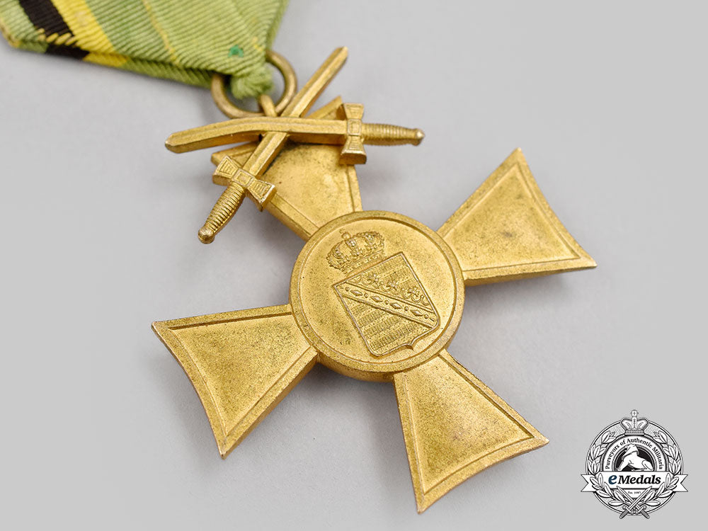 germany,_weimar_republic._a_saxon_first_world_war_veteran’s_honour_cross_l22_mnc3337_928