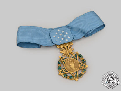 united_states._an_air_force_medal_of_honor_l22_mnc3341_150