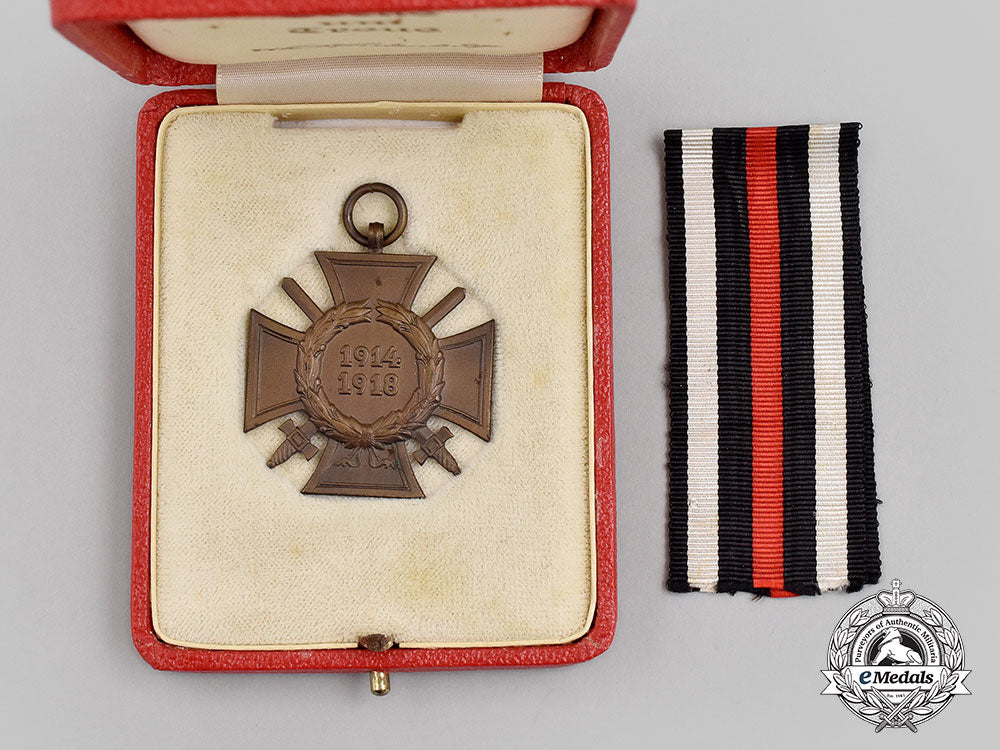germany,_imperial._an_honour_cross_of_the_world_war1914/1918,_with_case_l22_mnc3344_932