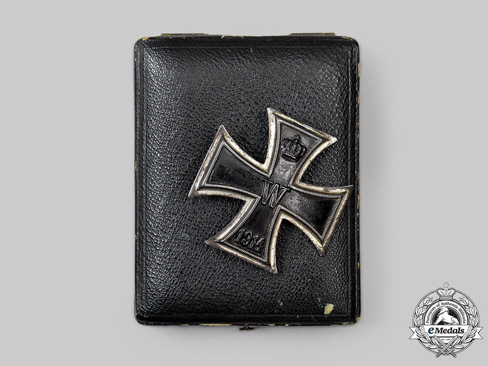 germany,_imperial._a1914_iron_cross_i_class,_with_case_l22_mnc3404_632_1_1_1