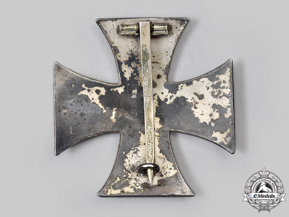 germany,_imperial._a1914_iron_cross_i_class,_with_case_l22_mnc3406_635_1_1_1