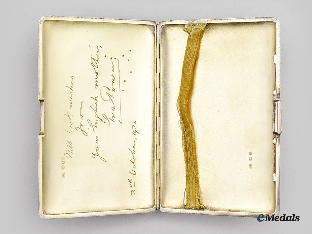united_kingdom._an_engraved_silver_cigarette_case,_by_ramsden&_roed,_c.1930_l22_mnc3431_944_1
