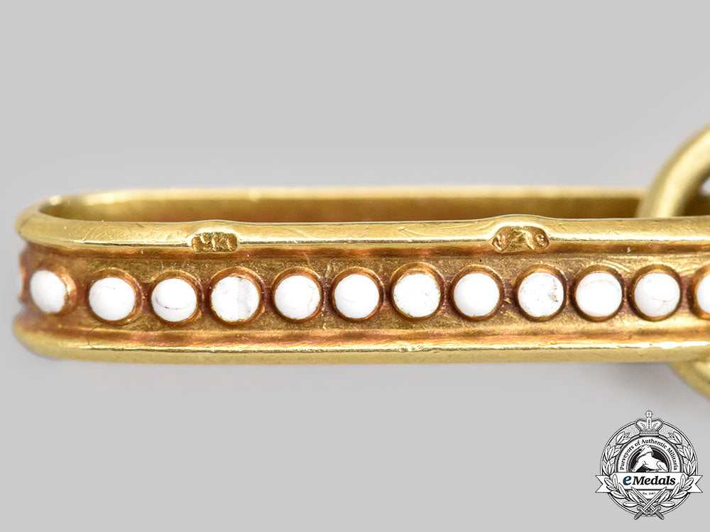 austria,_imperial._an_order_of_the_iron_crown,_ii_class_knight_in_gold_with_case,_by_rothe,_c.1910_l22_mnc3516_316