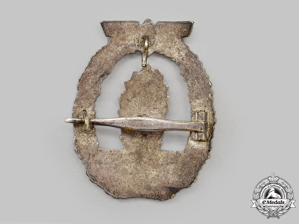 germany,_kriegsmarine._a_minesweeper_war_badge,_by_wilhelm_deumer_l22_mnc3517_692