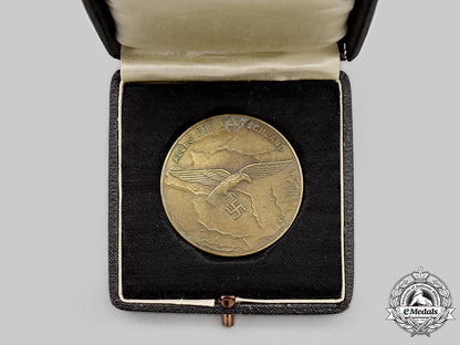 germany,_luftwaffe._a_western_france_air_district_distinguished_service_medallion,_with_case_l22_mnc3525_697