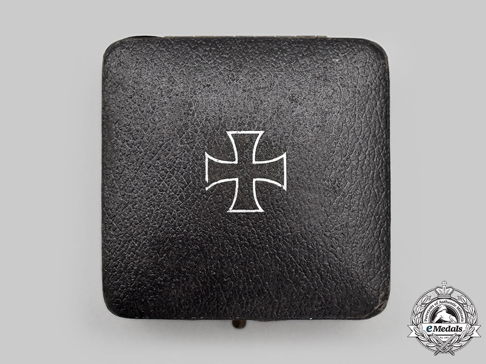 germany,_wehrmacht._a1939_iron_cross_i_class,_with_case,_by_rudolf_souval_l22_mnc3535_710_1