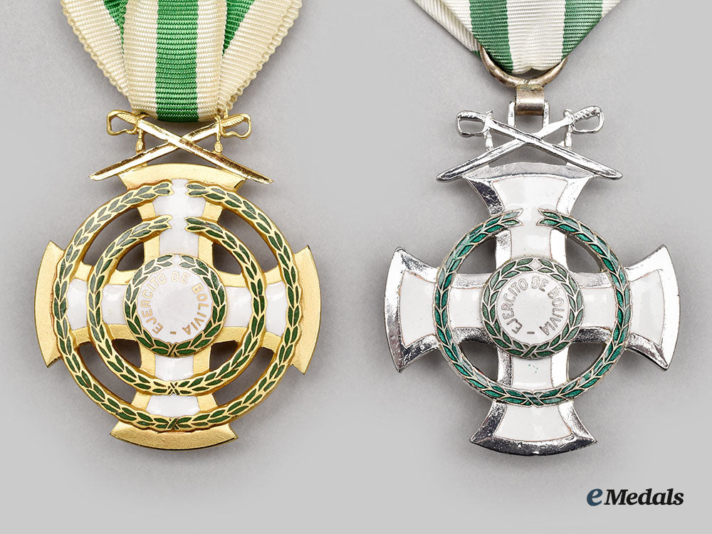 bolivia,_plurinational_state._two_bolivian_army_long_service_medals_l22_mnc3538_004
