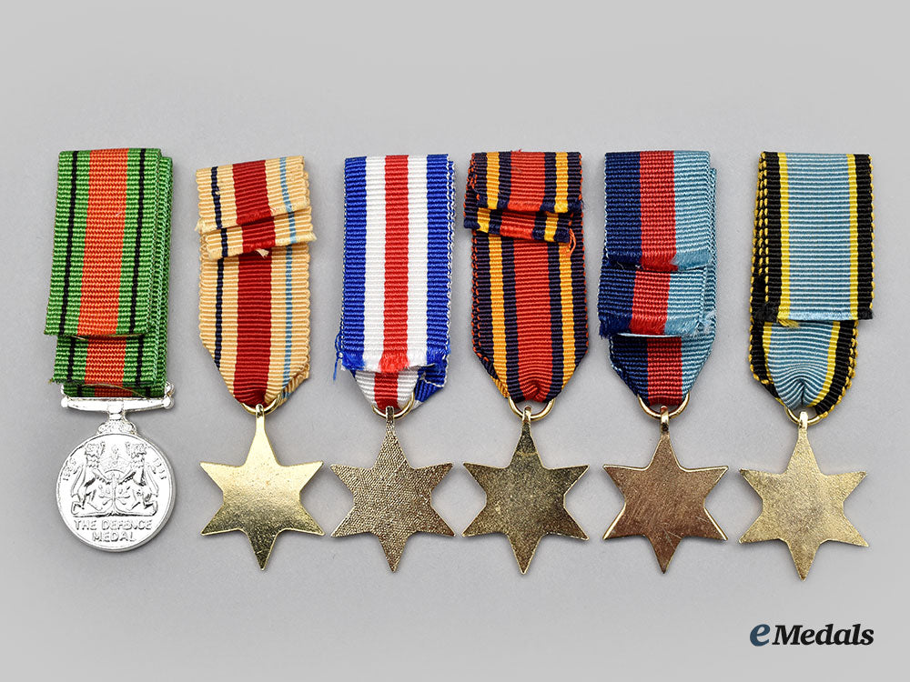 united_kingdom,_canada._a_lot_of_ten_miniature_awards_l22_mnc3581_069_1