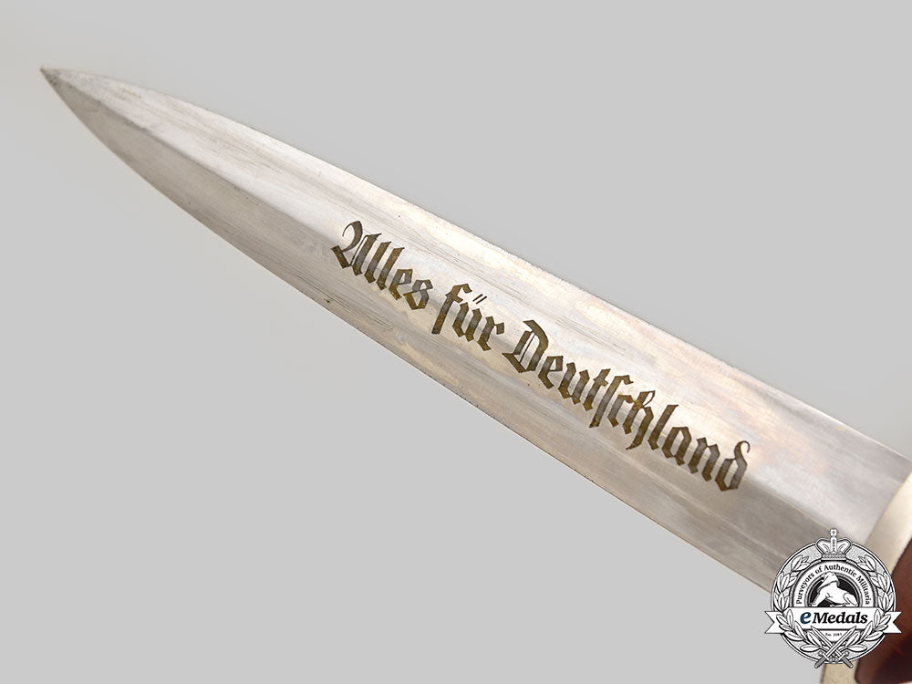 germany,_nskk._a_model1936_chained_service_dagger,_by_robert_klaas_l22_mnc3589_742