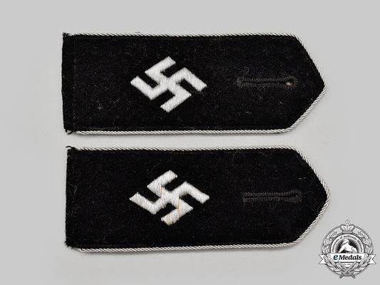 germany,_sipo._a_rare_set_of_sicherheitspolizei_officer_shoulder_straps_l22_mnc3603_747