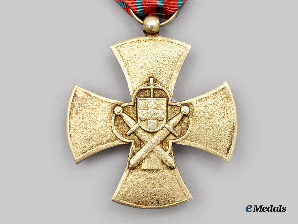 portugal,_republic._a_war_cross_medal,_ii_class_l22_mnc3618_038_1