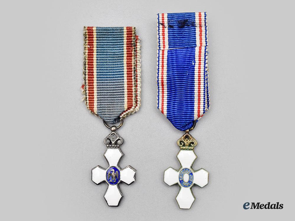 iceland,_republic._two_miniature_icelandic_orders_of_the_falcon,_type_ii(1944-_on)_l22_mnc3624_383_1