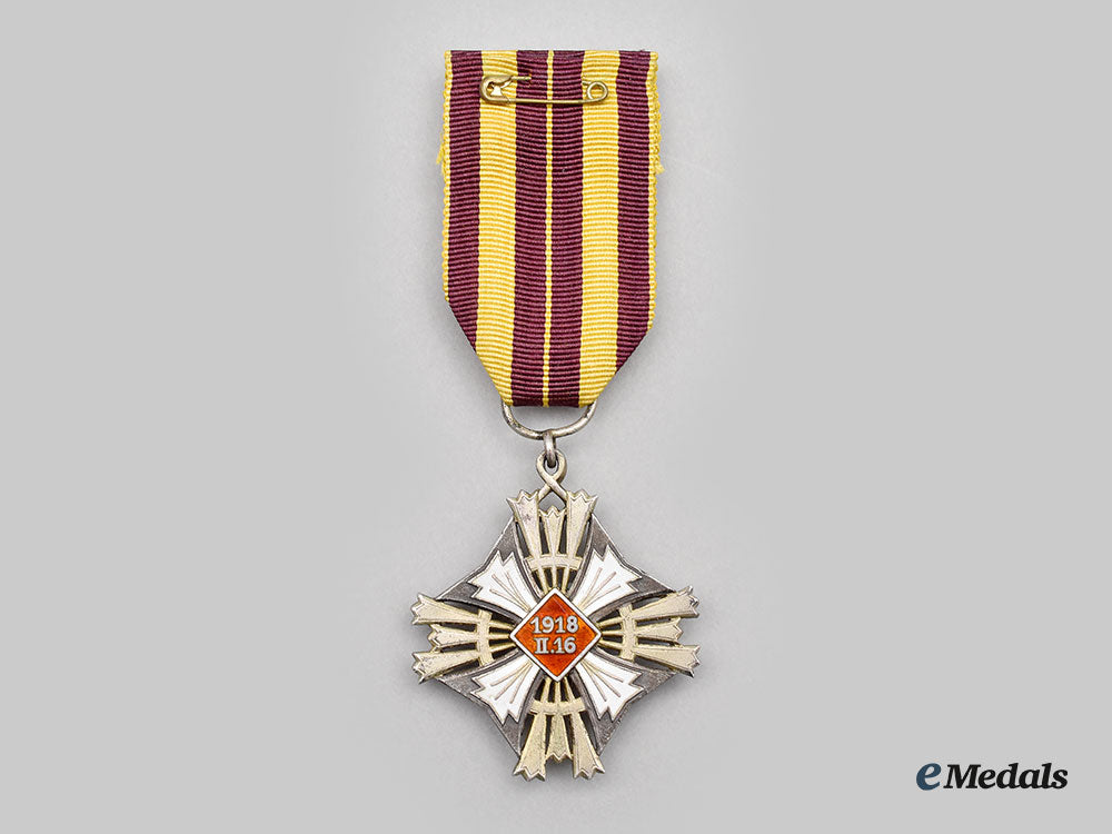 lithuania,_republic._an_order_of_the_grand_duke_gediminas,_v_class_breast_badge,_c.1928_l22_mnc3638_047
