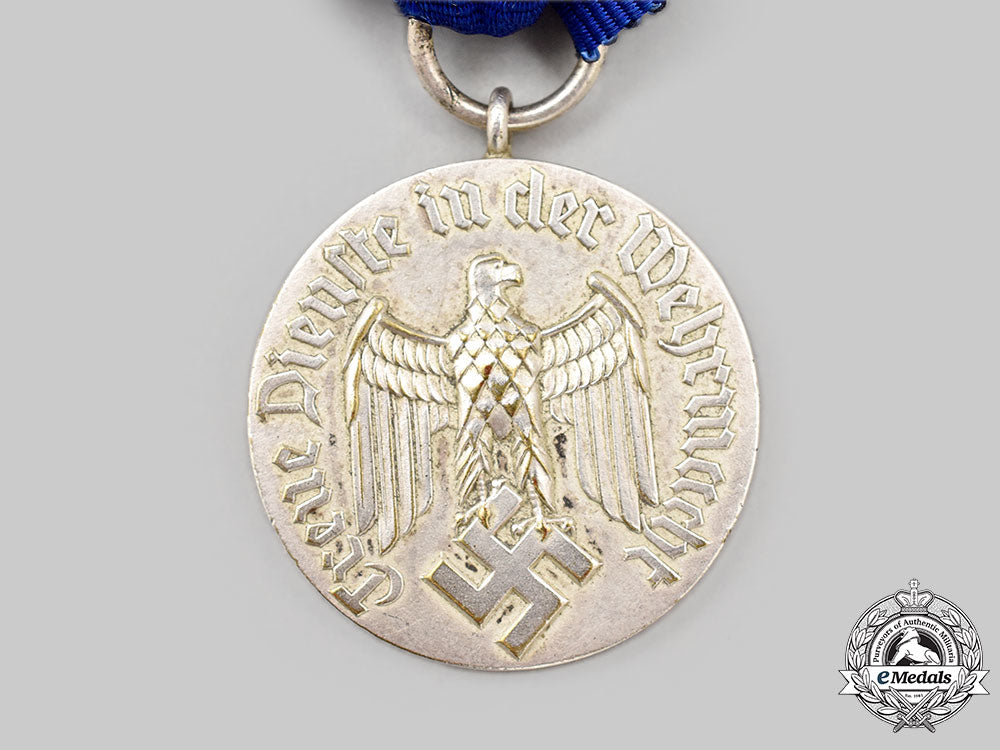 germany,_wehrmacht._a_pair_of_service_decorations_l22_mnc3654_776