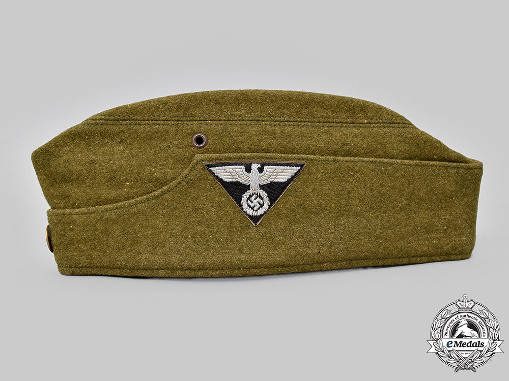 germany,_sa._a_garrison_cap_for_sa_group_niederrhein_l22_mnc3717_830_1_1_1