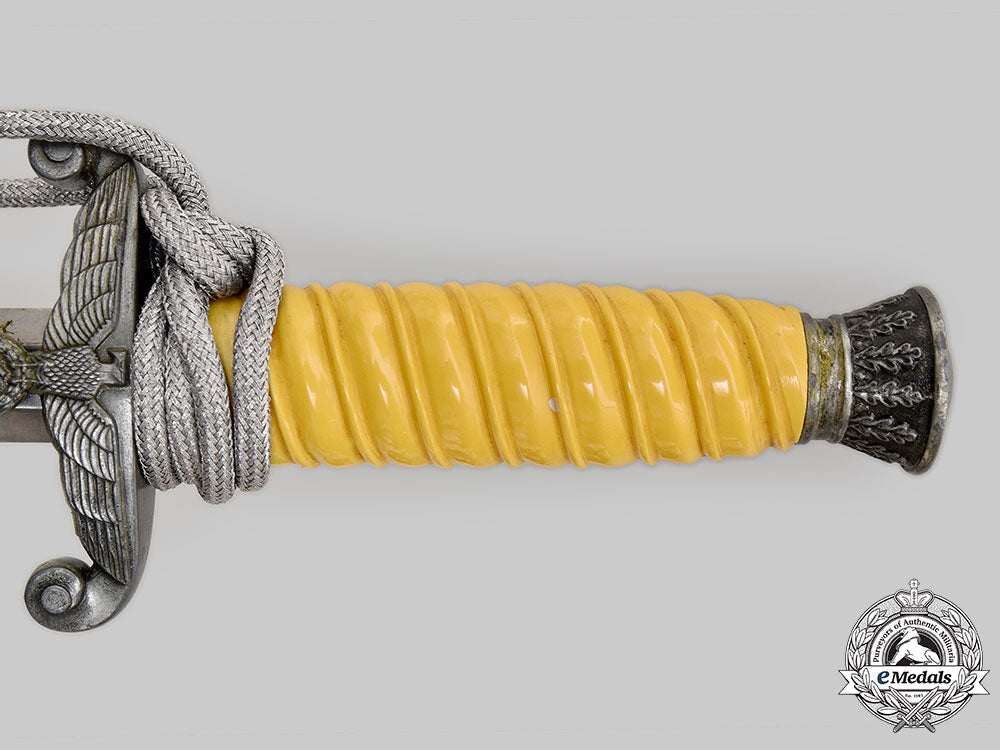 germany,_heer._an_officer’s_dress_dagger,_with_hanger,_by_weyersburg,_kirschbaum&_co._l22_mnc3730_392